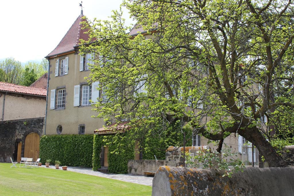 Chateau De Bourrassol Bed & Breakfast Menetrol Eksteriør bilde