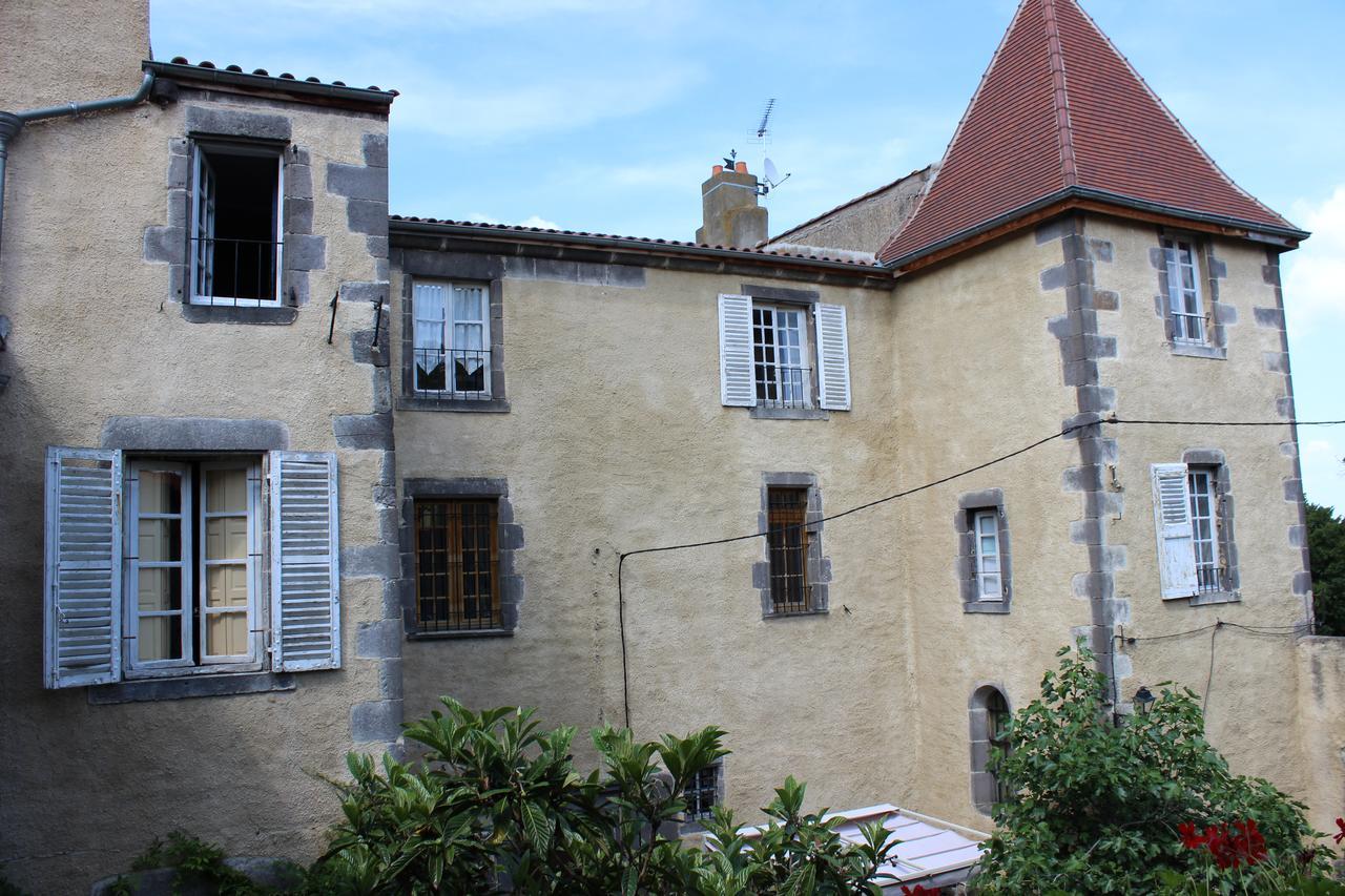 Chateau De Bourrassol Bed & Breakfast Menetrol Eksteriør bilde